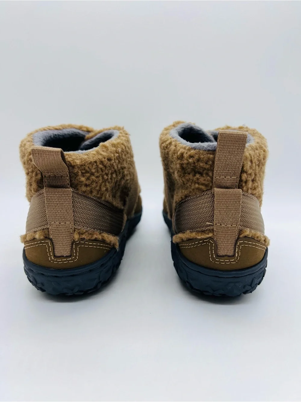Chaco Kids Shearling-Look Tan Ramble Fluff Slippers Big Kid Size 6
